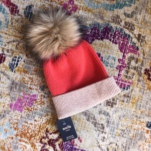 Anthropologie Norla Canada Fur Pom Beanie
